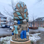 Skulpturen Monolitten blev fremstillet på Saxbo og opstillet i anledning af Herlev Kommunes 50 års jubilæum i 1959. Den kan i dag ses foran rådhuset. Foto: Thomas Frederiksen