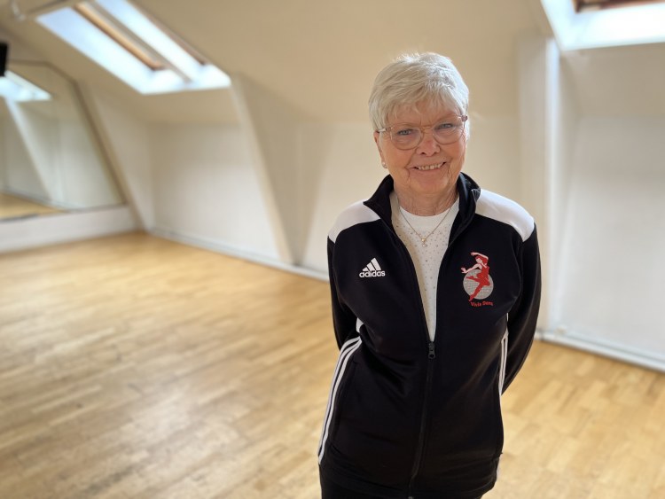 Jane Kolstrup har danset i 70 år på Tornerosevej