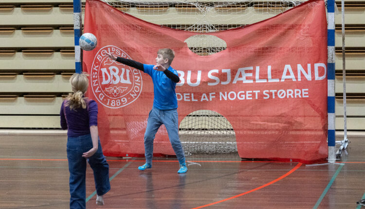 Fanzone før U18 træningskampen mellem Danmark og Finland den 13. november 2024 på Herlev Stadion. Foto: Claus Birch