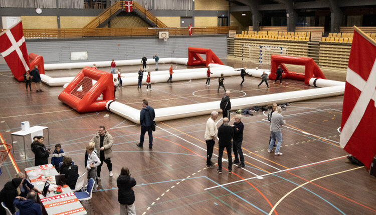 Fanzone før U18 træningskampen mellem Danmark og Finland den 13. november 2024 på Herlev Stadion. Foto: Claus Birch.