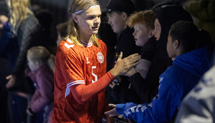 Gustav Schjøtt (Danmark) efter U18 træningskampen mellem Danmark og Finland den 13. november 2024 på Herlev Stadion. Foto: Claus Birch.